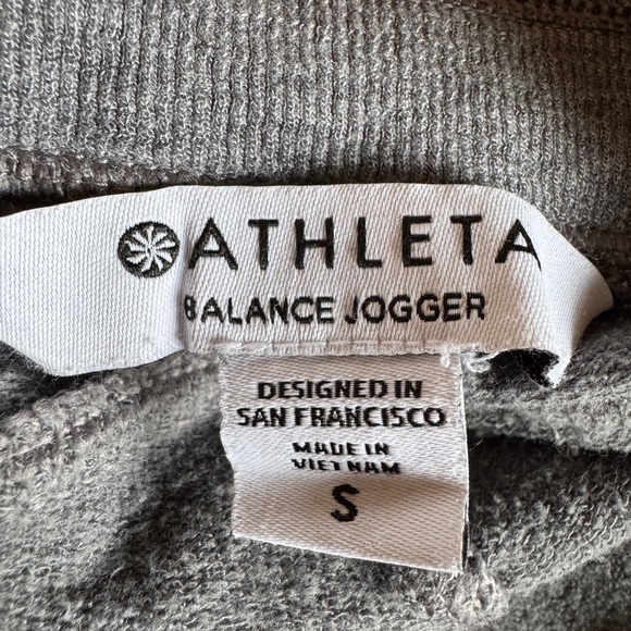 Athleta Gray Balance Jogger with Elastic Waistband and Tapered Legs size small - Picture 8 of 9